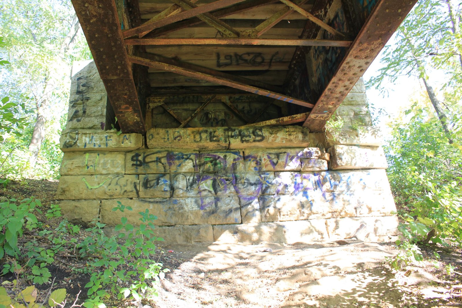 North abutment
